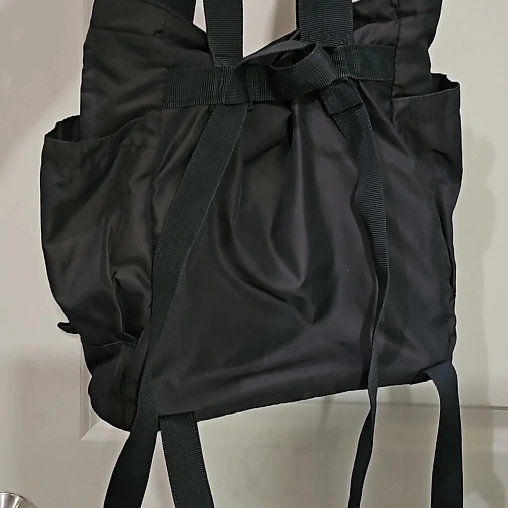 Cute Transformable Mini Backpack - Picture 2 of 3